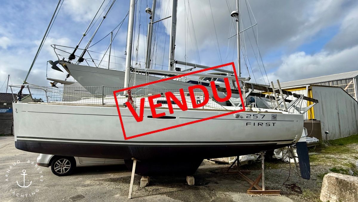 Voilier occasion Arnaud Bareyre Yachting - Bénéteau First 25.7
